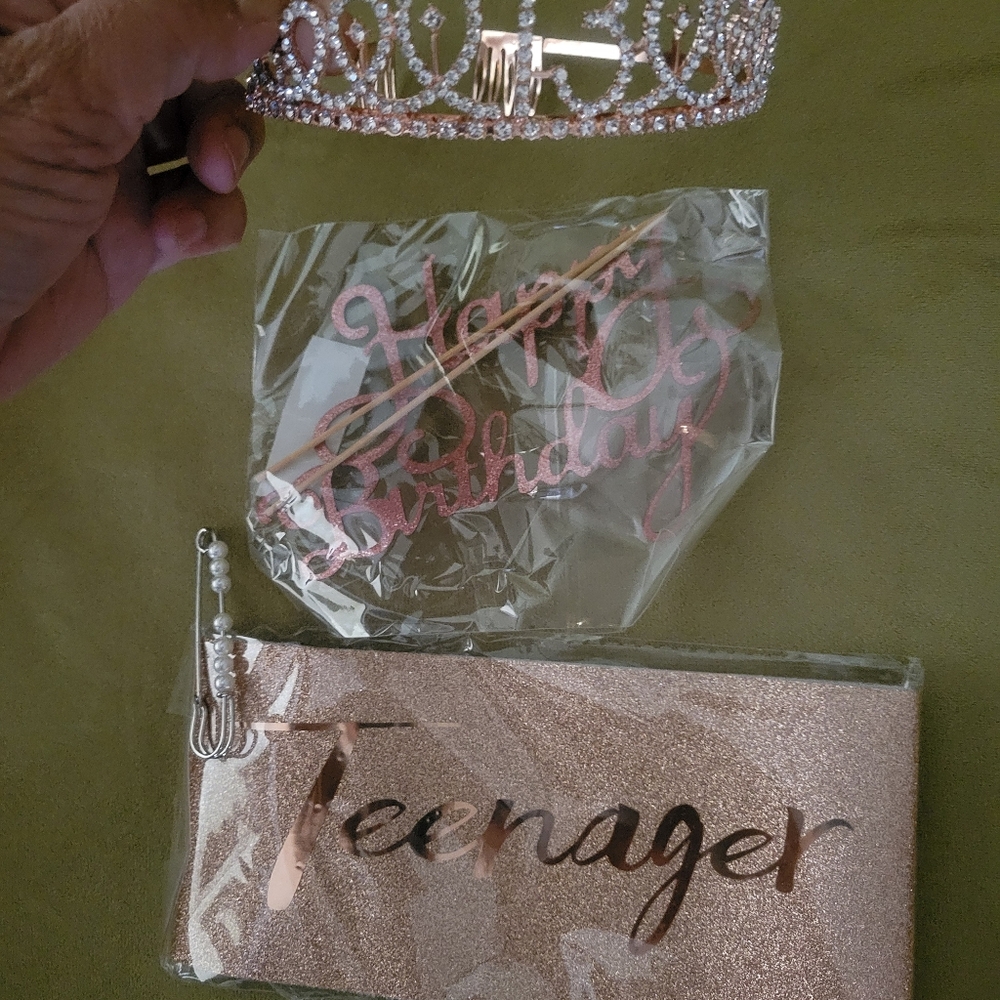 Birthday accessories